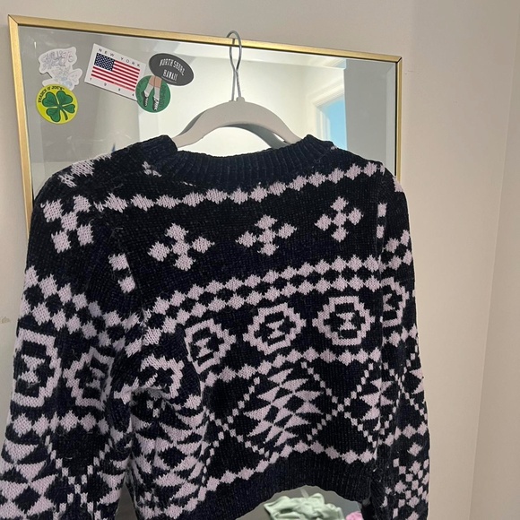 ALTERD STATE Purple Sweater - Picture 1 of 4